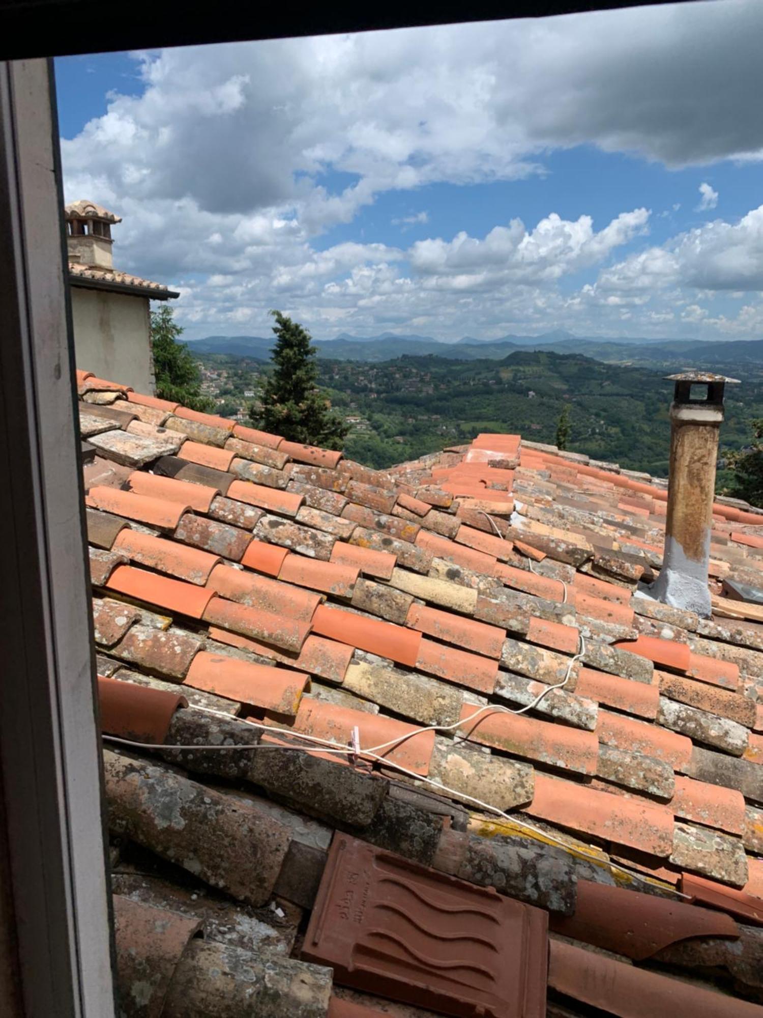 Casa Grifo Apartment Perugia Bagian luar foto